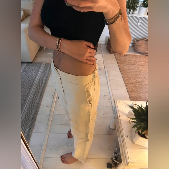 Zara Beige Colored Cargo Pants - Picture 3 of 4
